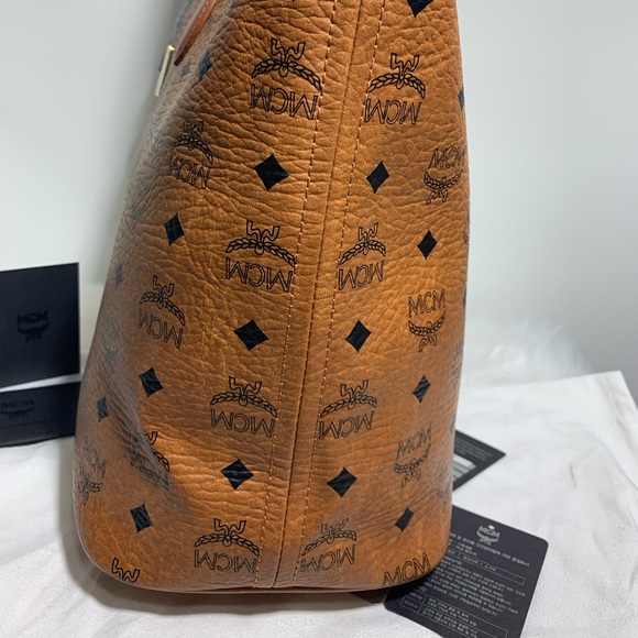 MCM Tote - Picture 2 of 16